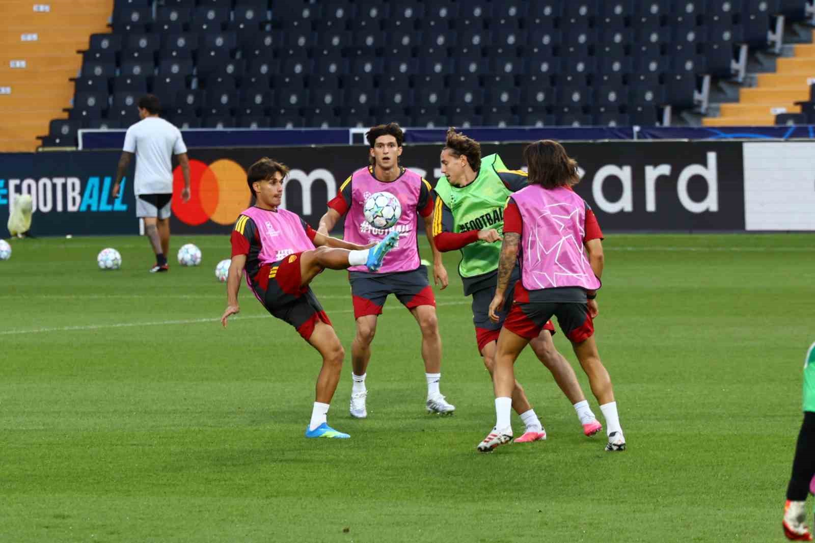 Roma, Fenerbahçe maçına hazır