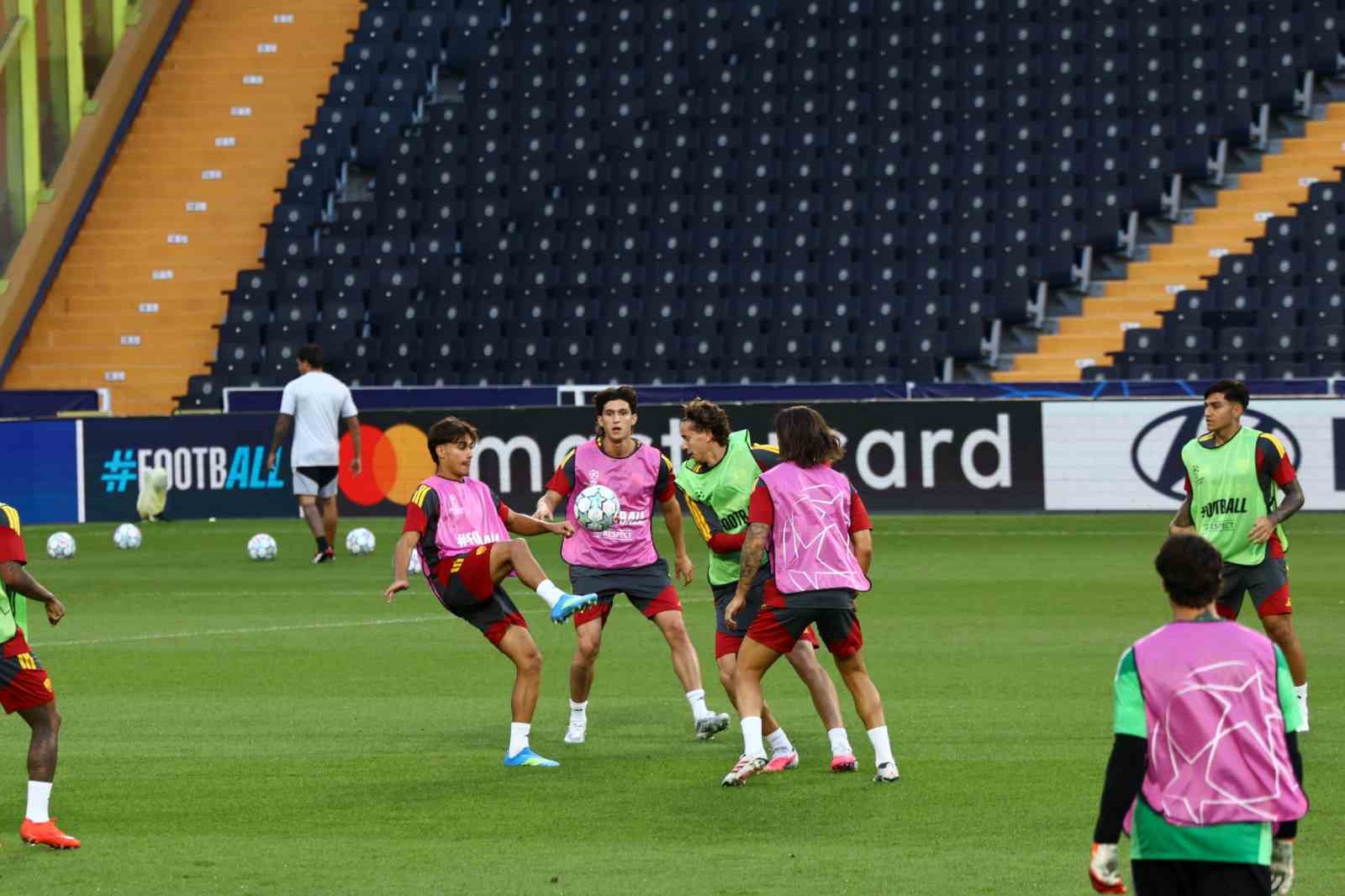Roma, Fenerbahçe maçına hazır