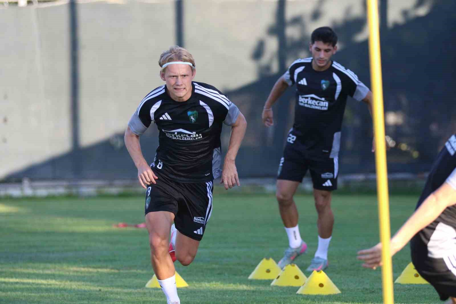 Kocaelispor, Galatasaray deplasmanına hazırlanıyor