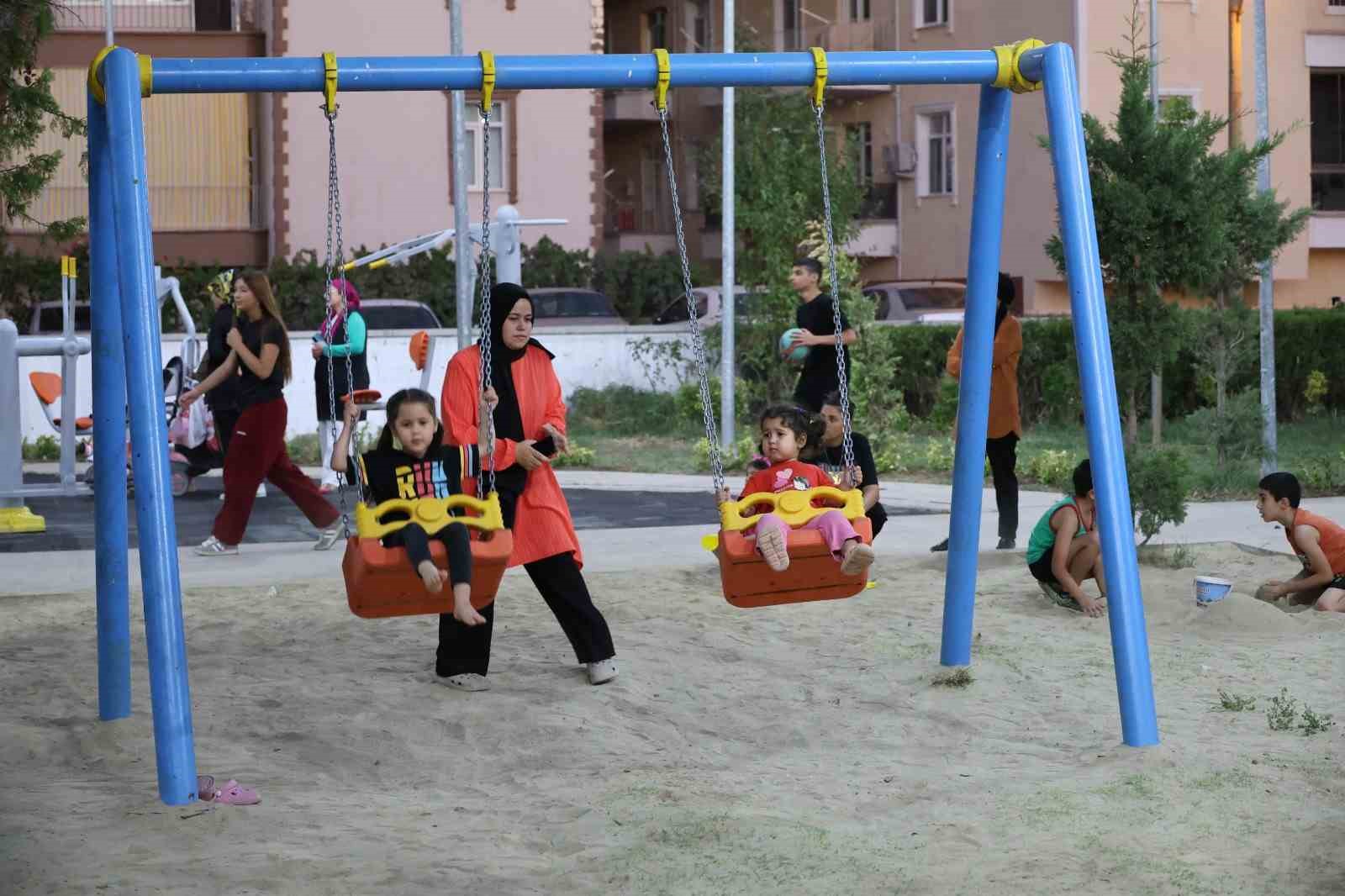 Kırıkkale’de iki park törenle hizmete açıldı