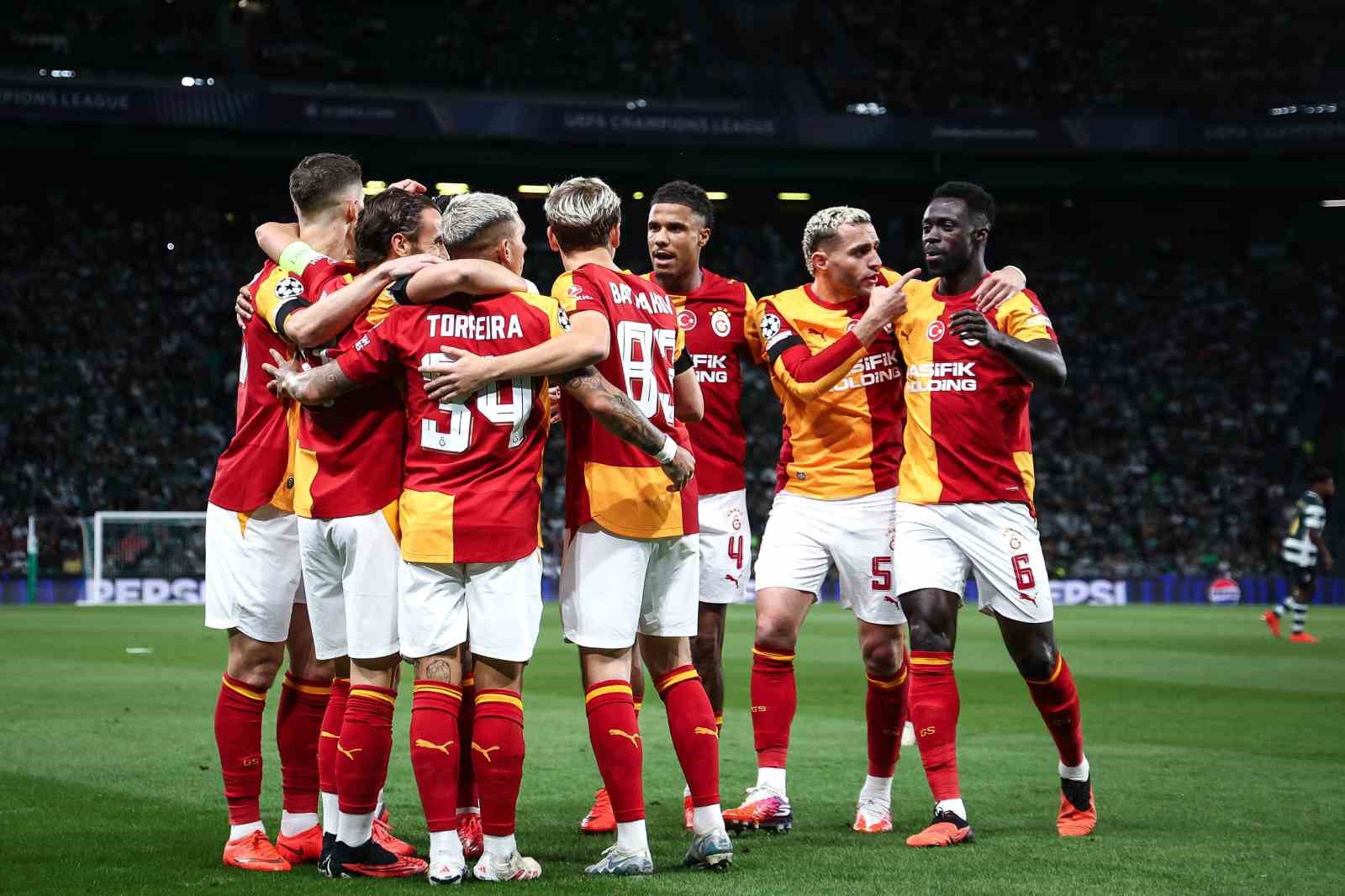 UEFA Şampiyonlar Ligi: Sporting: 1 - Galatasaray: 1 (İlk yarı)