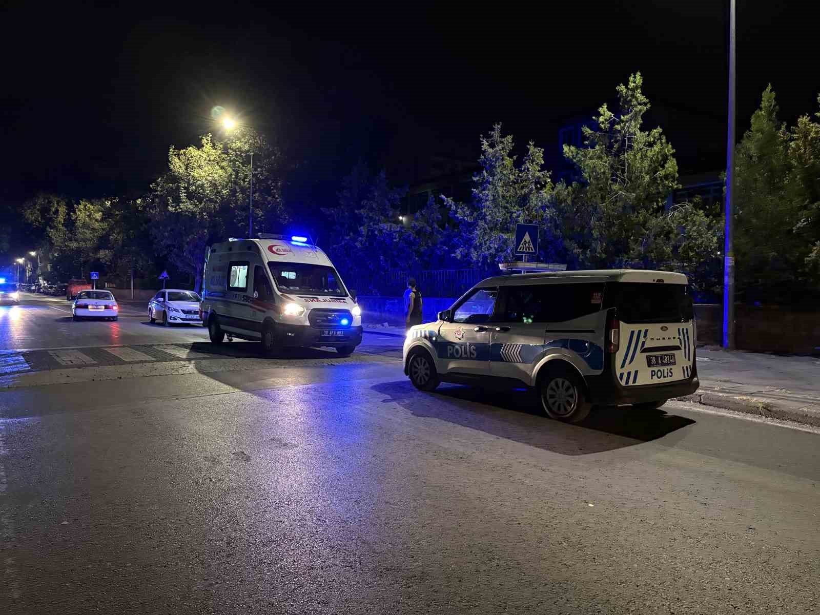 Kayseri’de göğsünden bıçaklanan çocuk ağır yaralandı