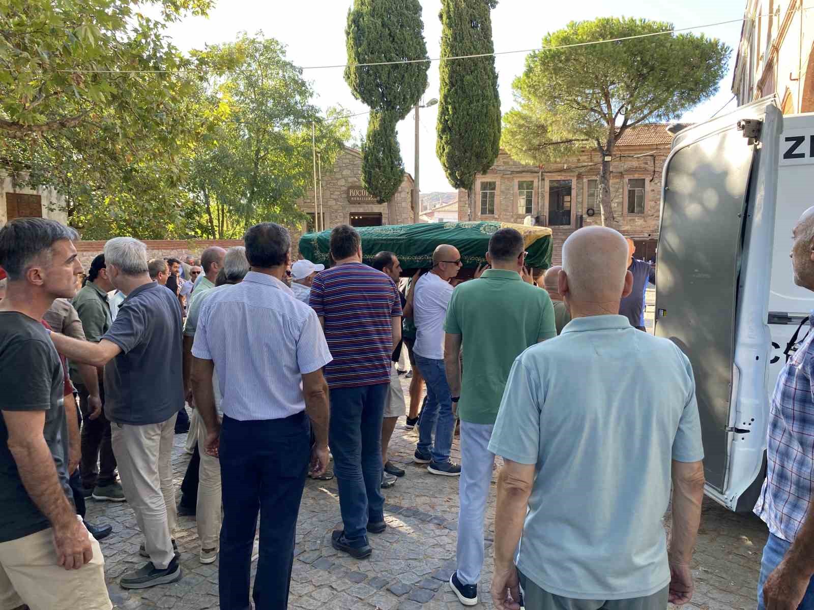 Ayvalık’ın tanınmış avukatlarından Günay Benli’nin acı günü