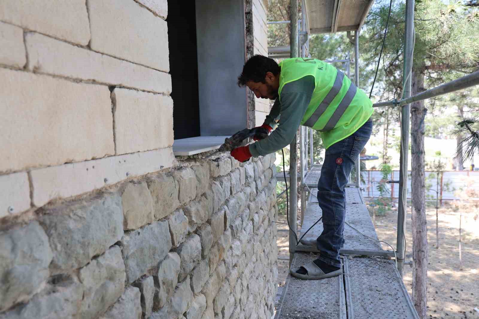Tarihi öğretmenevinde restorasyon çalışmaları devam ediyor