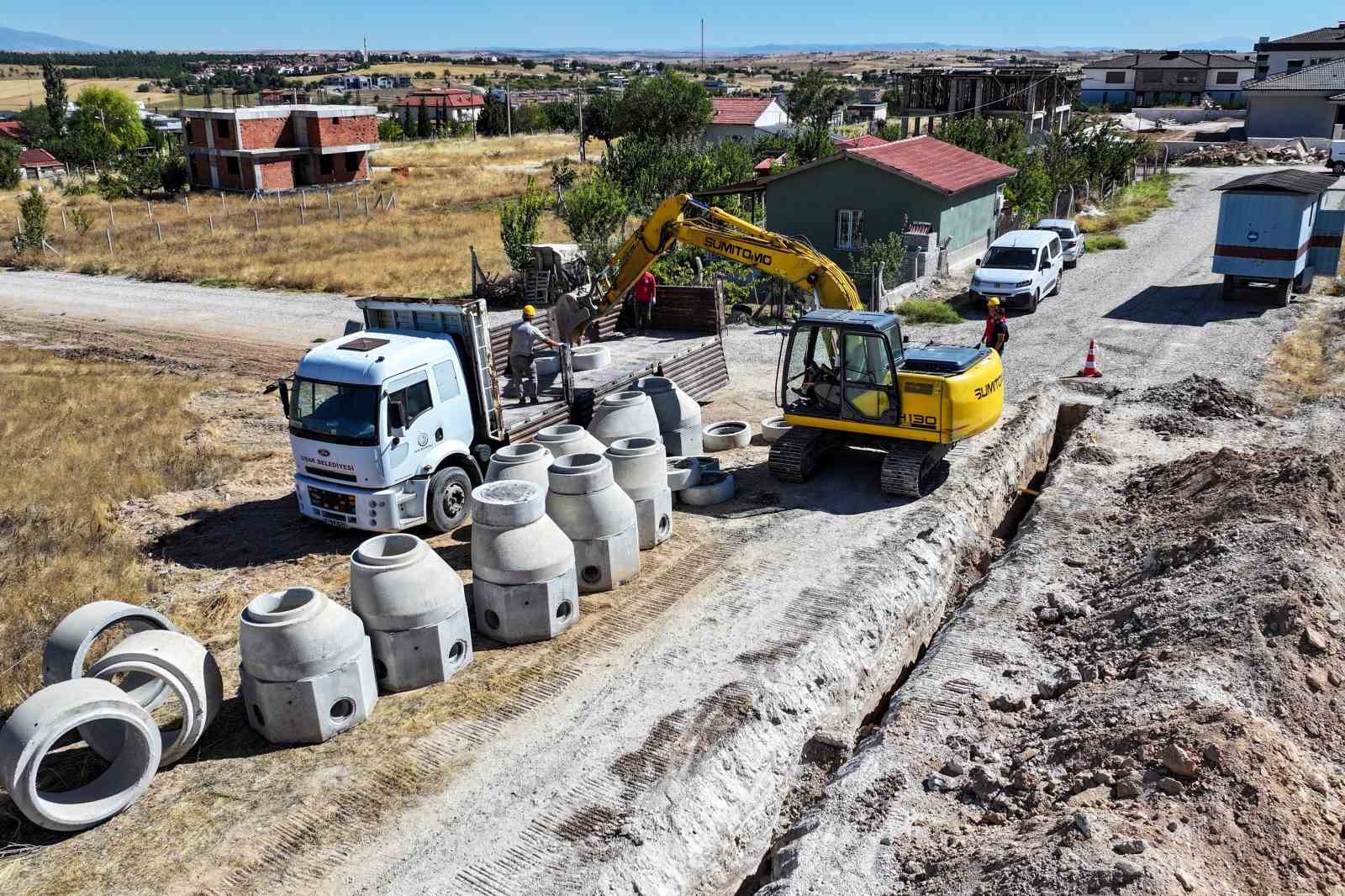 Uşak’ta altyapı çalışmaları sürüyor