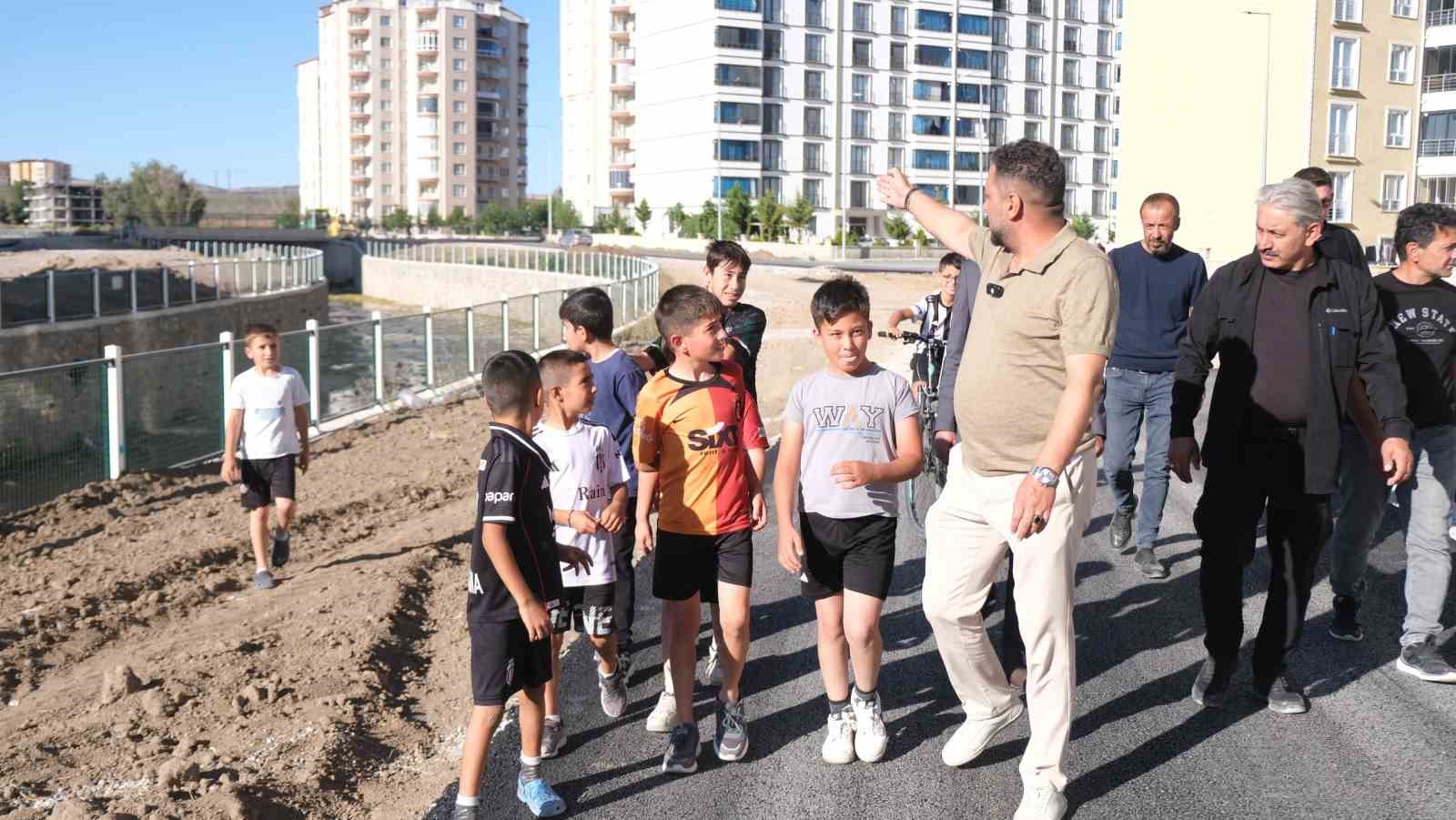 Sorgun’da yürüyüş ve bisiklet yolu çalışmaları sürüyor