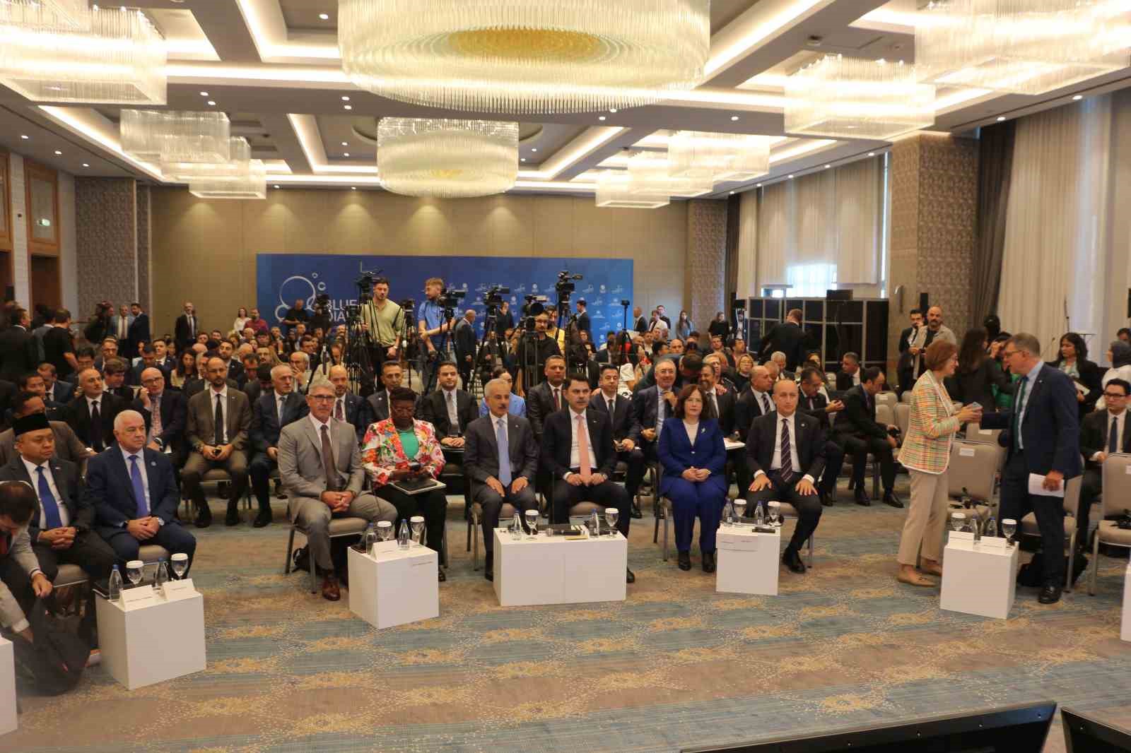 Bakanlar Kurum ve Uraloğlu, ‘Okyanuslar ve Denizler Zirvesi’ne katıldı