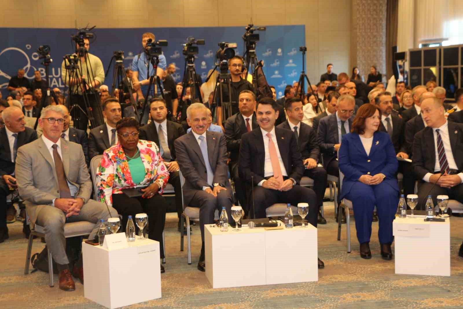Bakanlar Kurum ve Uraloğlu, ‘Okyanuslar ve Denizler Zirvesi’ne katıldı