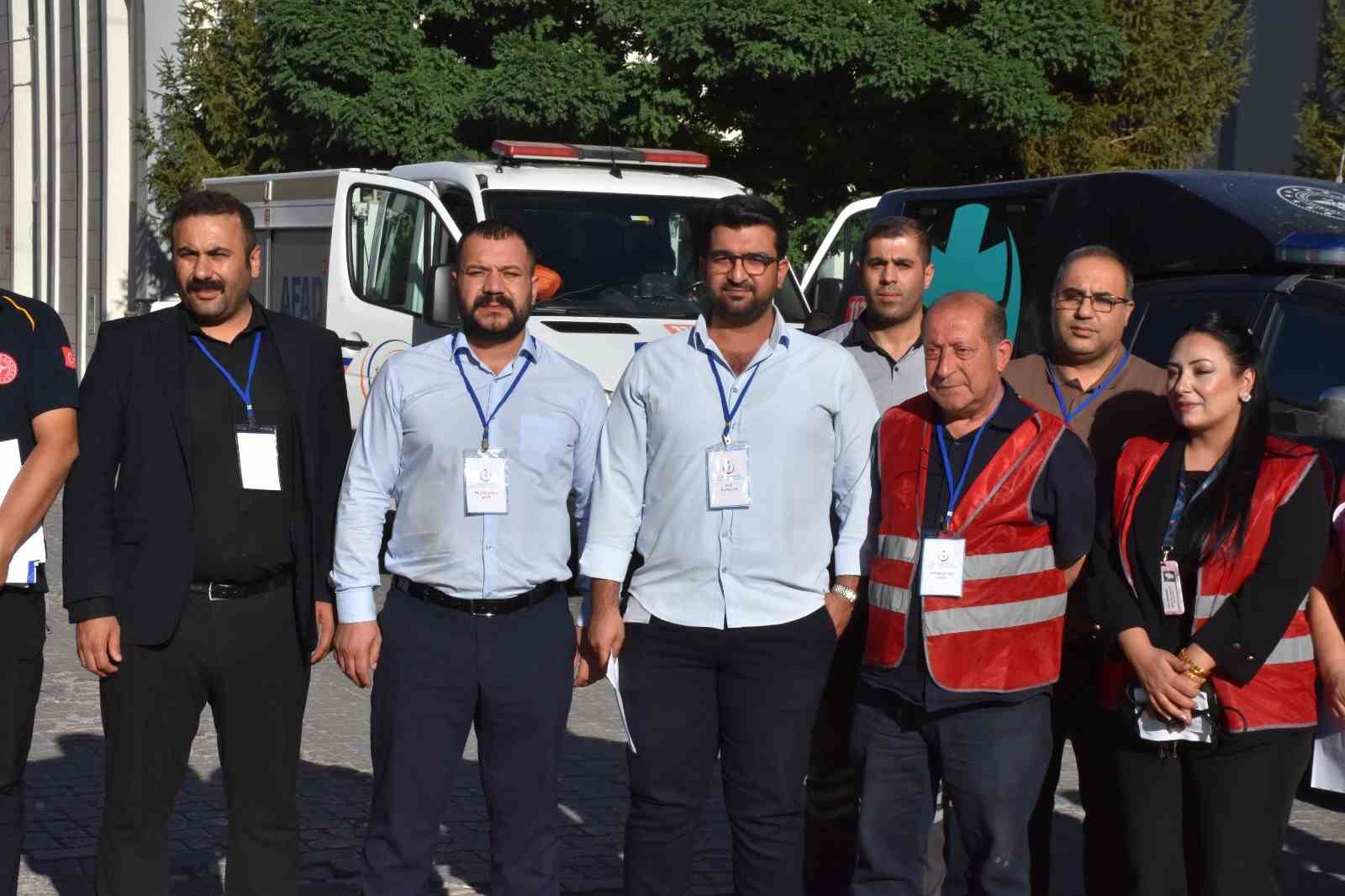 Bitlis Devlet Hastanesi’nde deprem tatbikatı yapıldı
