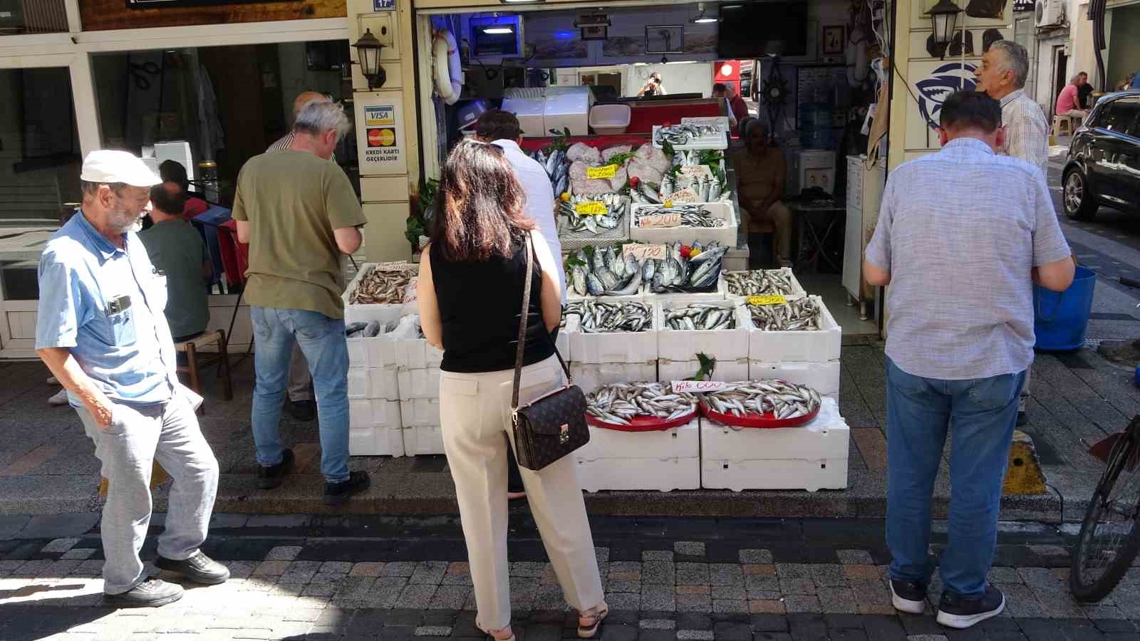 Palamut bolluğu tezgahlara yansıdı: 600 gram balık 100 lira