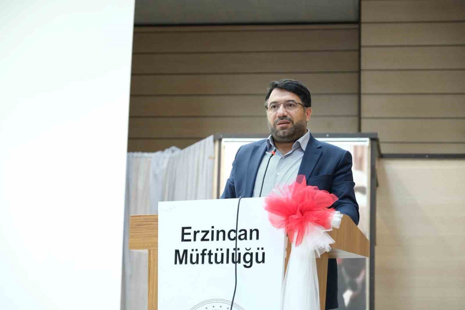 Erzincan İl Müftüsü Fakirullahoğlu personelle vedalaştı