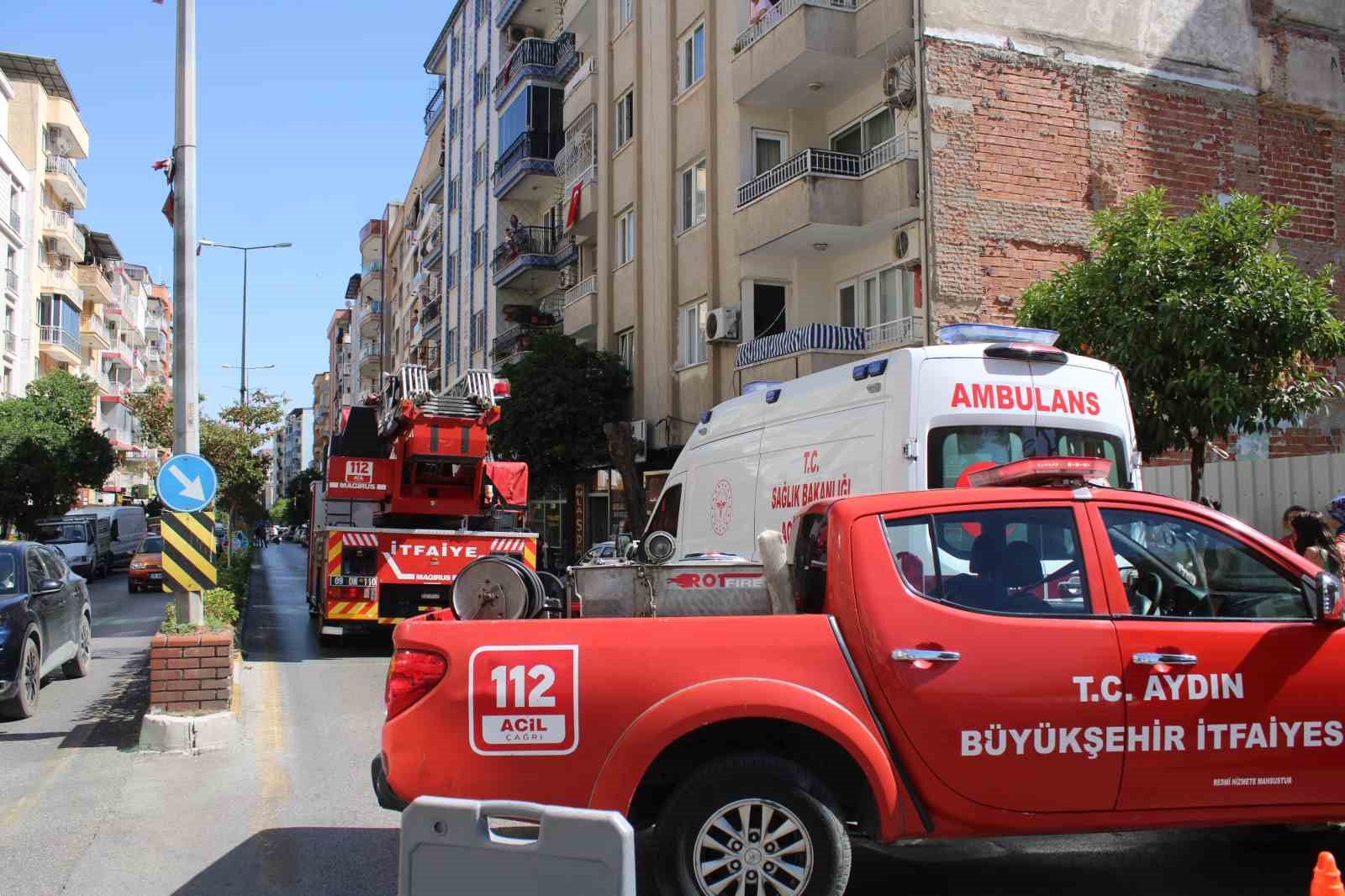 Efeler’de doğal gaz kaçağı paniği, 6 katlı bina tahliye edildi