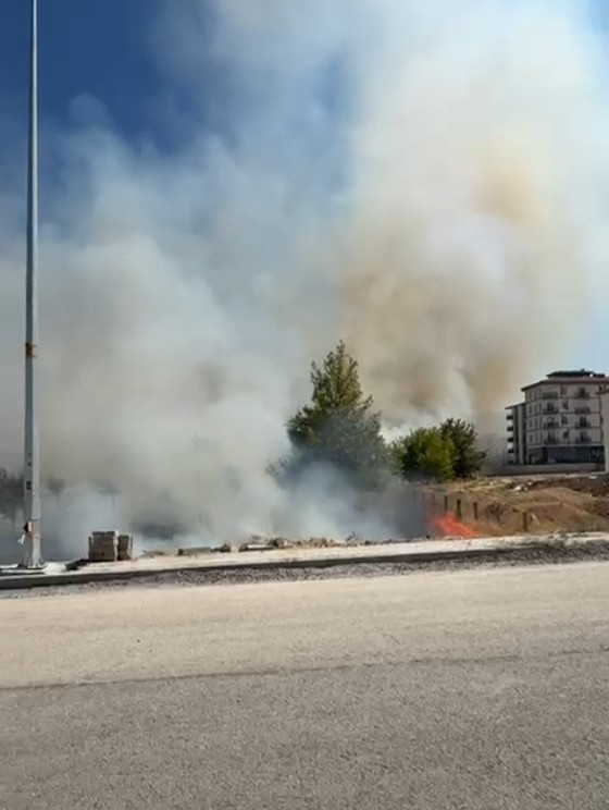 Ereğli’de çıkan iki ayrı yangın paniğe neden oldu