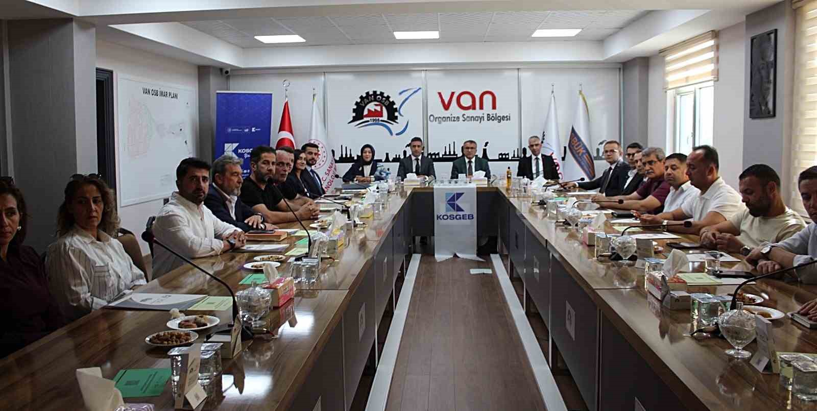 Van OSB Başkanı Memet Aslan’dan girişimcilere KOSGEB çağrısı: "Güncel destekler sanayimize güç katacak"