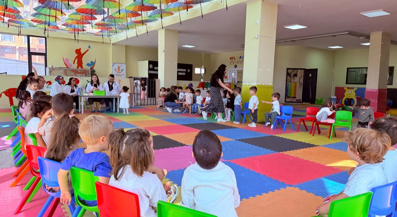Yüksekova’da minik öğrencilere yönelik el hijyeni ve ağız-diş sağlığı eğitimi