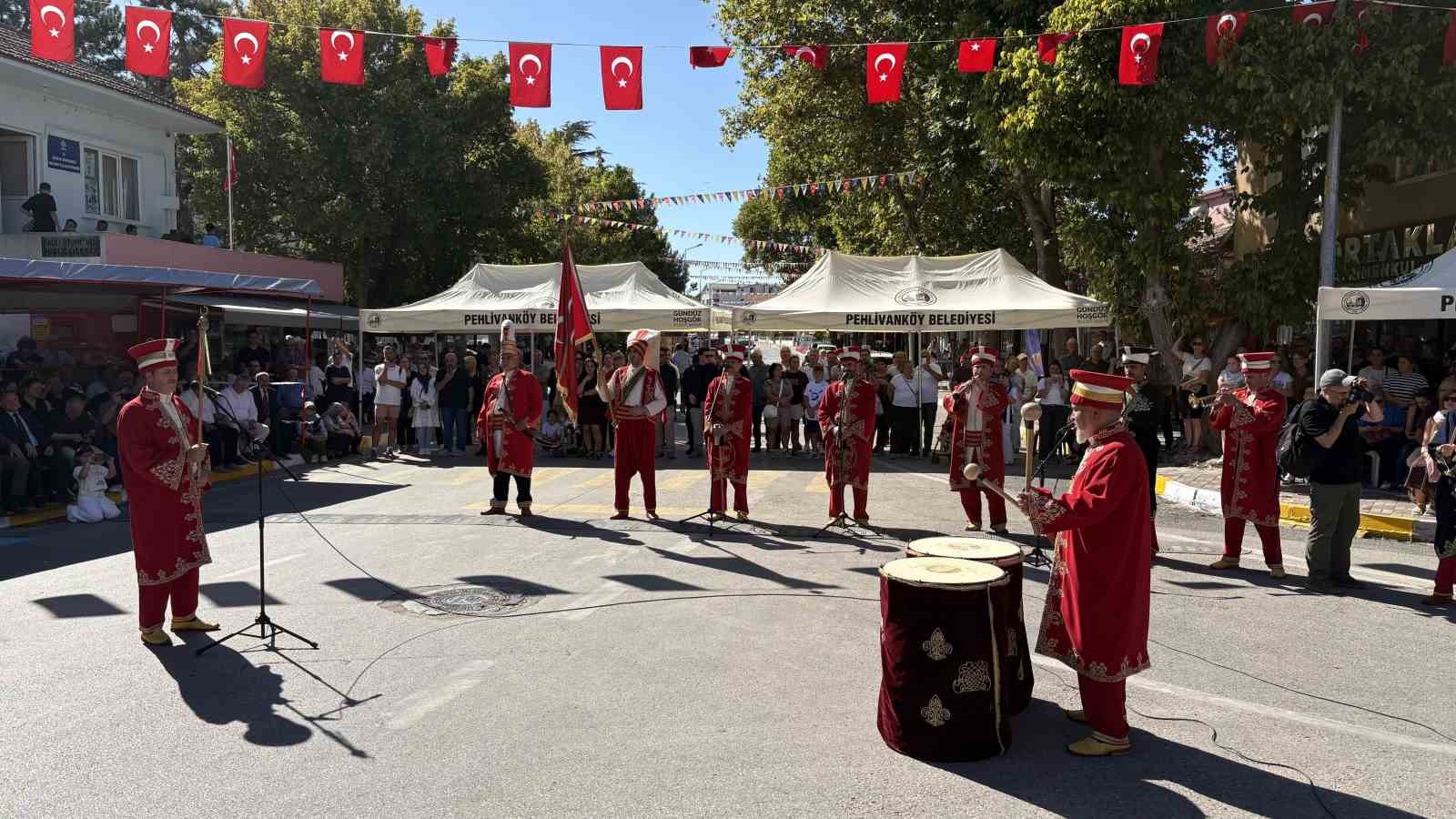 Pehlivanköy’de 116 yıllık gelenek: Pavli Panayırı törenle başladı