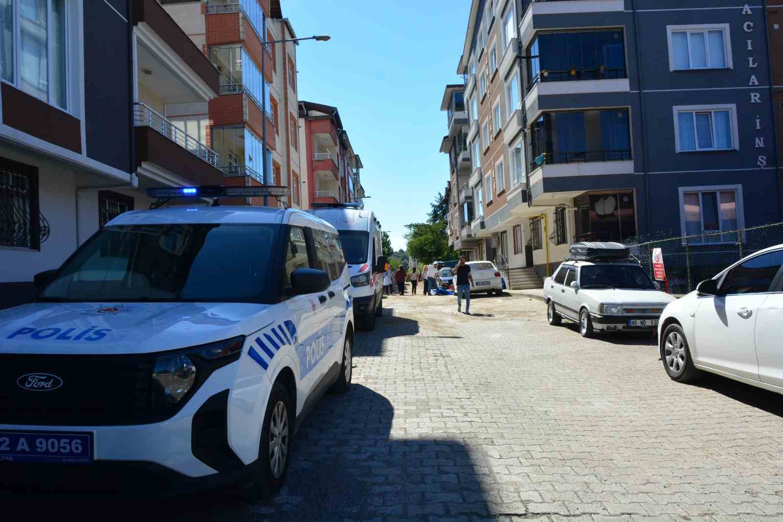 Ünye’de belediye personeli, evinde ölü bulundu