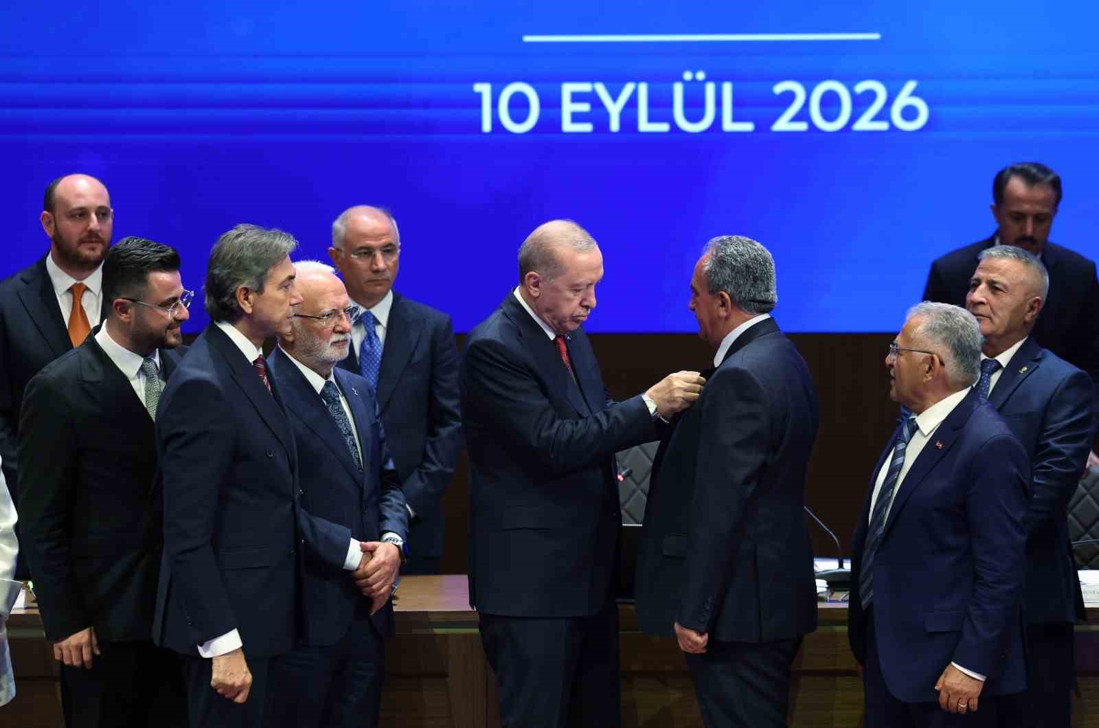 CHP’li Felahiye ve Akkışla Belediye Başkanları AK Parti’ye katıldı