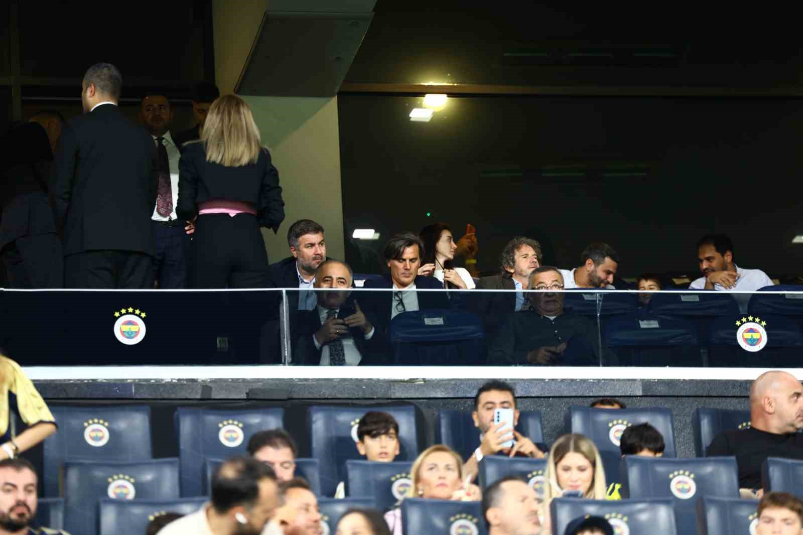 UEFA Şampiyonlar Ligi: Fenerbahçe: 0 - Roma: 0 (Maç devam ediyor)
