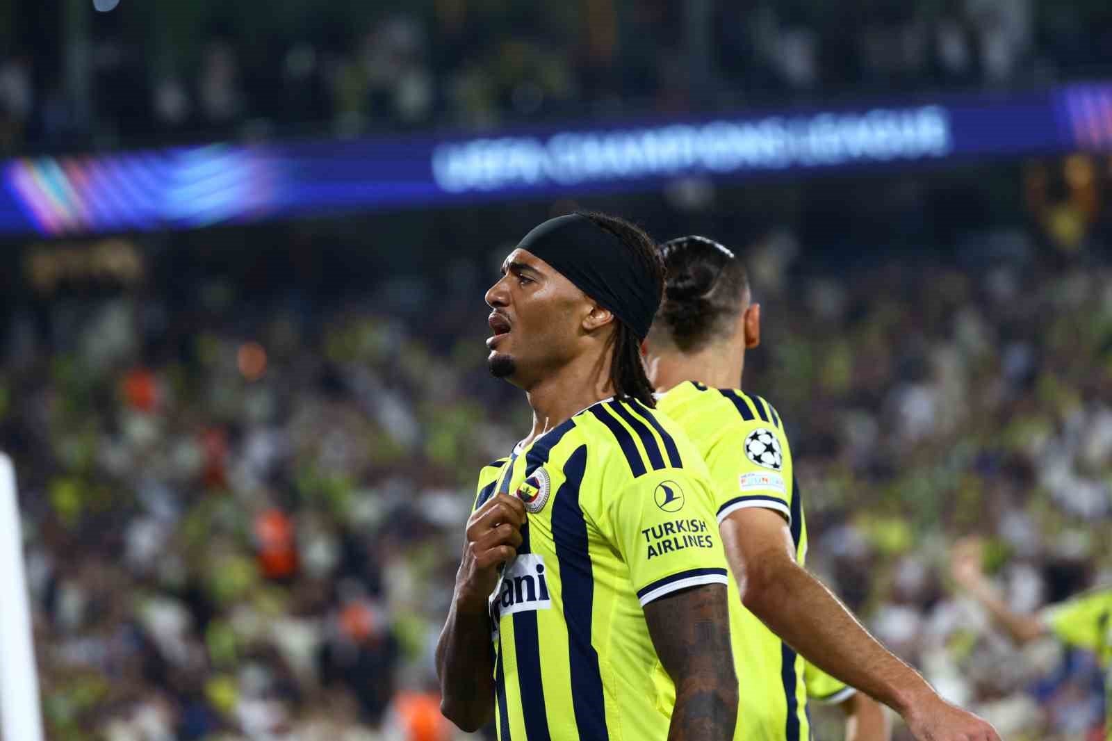 UEFA Şampiyonlar Ligi: Fenerbahçe: 1 - Roma: 1 (Maç sonucu)