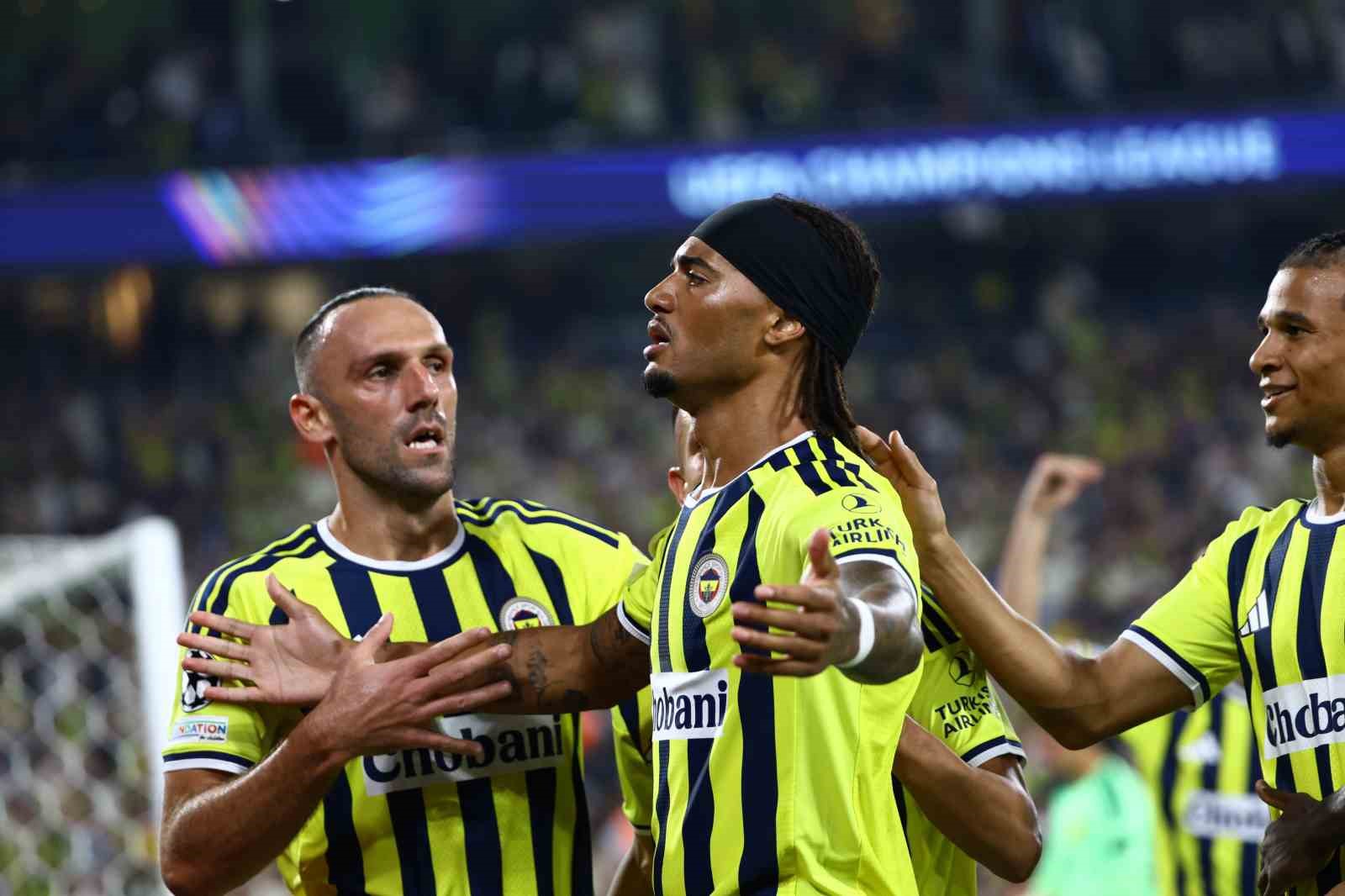 UEFA Şampiyonlar Ligi: Fenerbahçe: 1 - Roma: 1 (Maç sonucu)