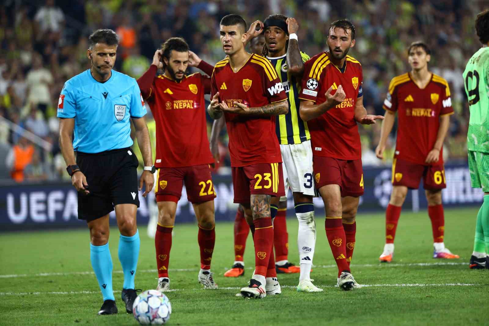 UEFA Şampiyonlar Ligi: Fenerbahçe: 1 - Roma: 1 (Maç sonucu)