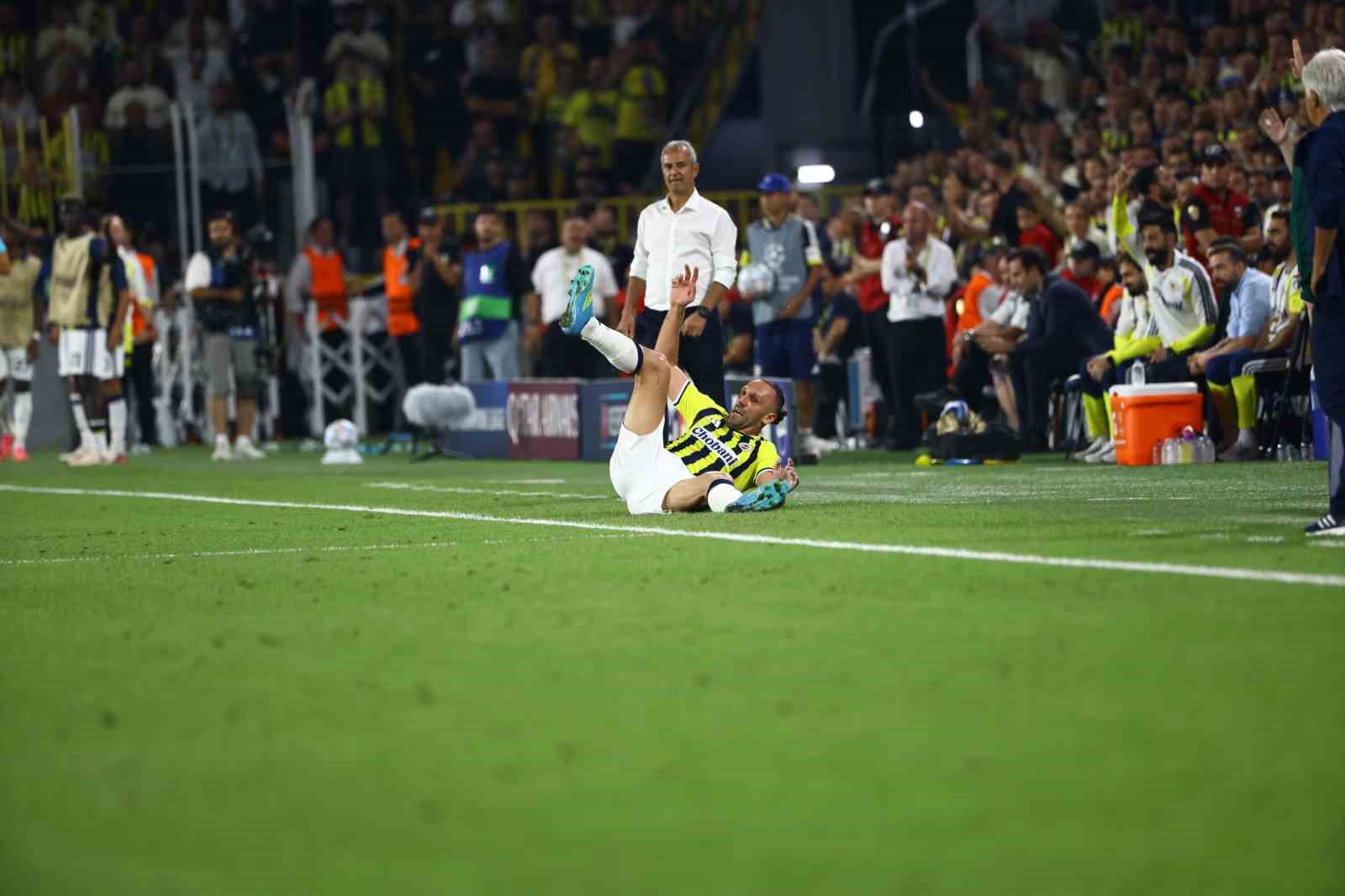 UEFA Şampiyonlar Ligi: Fenerbahçe: 1 - Roma: 1 (Maç sonucu)