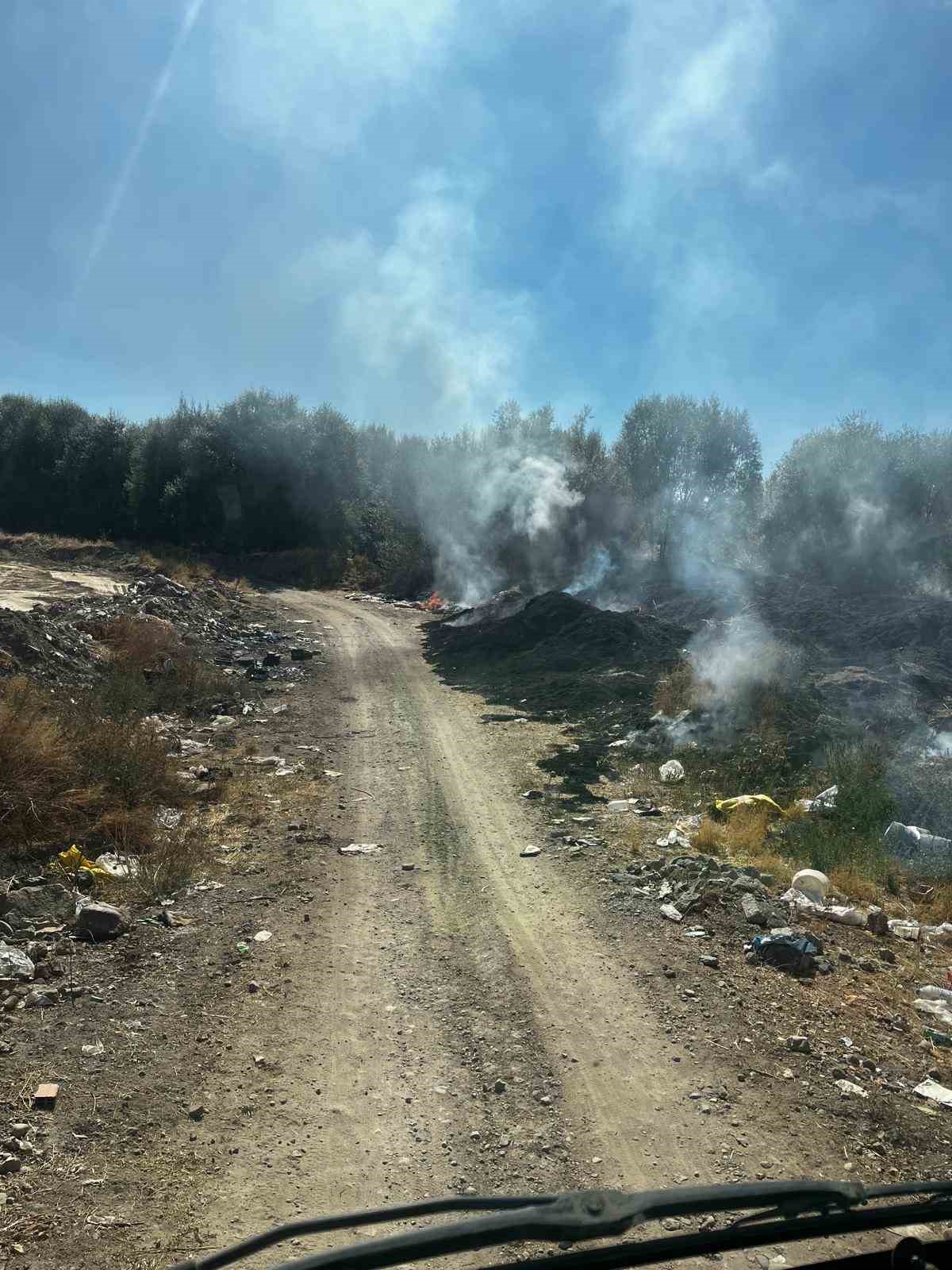 Şuhut’ta bir günde 5 ayrı noktada arazi yangını