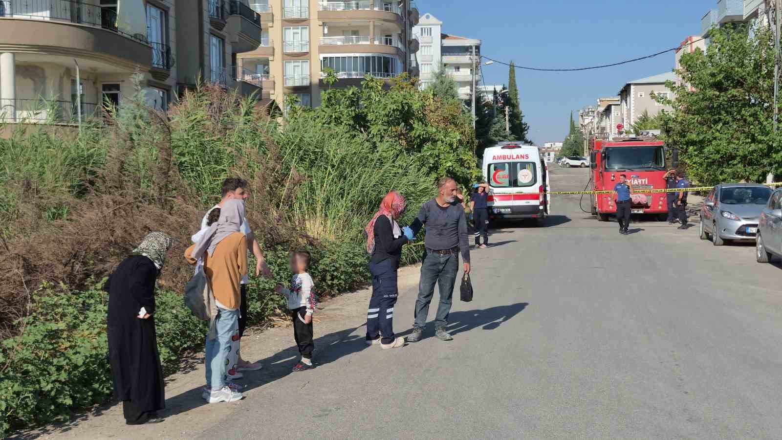 Yangında 3 kişi dumandan etkilendi