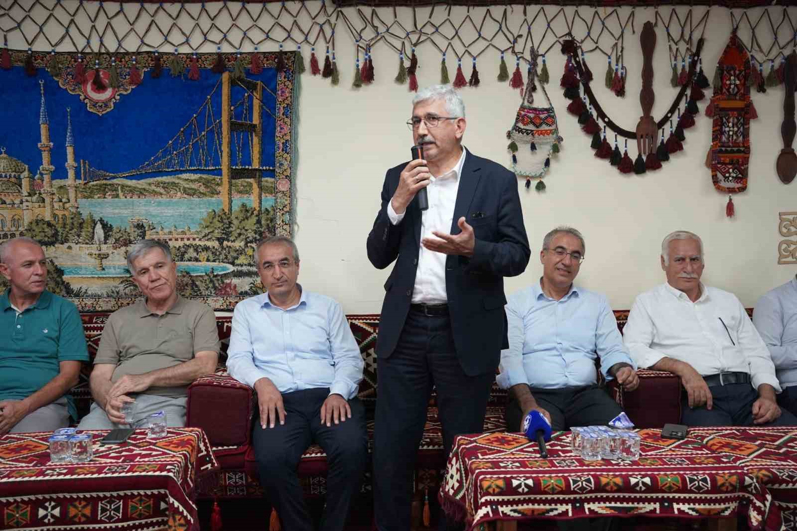 Prof. Dr. Hasari Çelebi, Kahtalı gençlerle buluştu