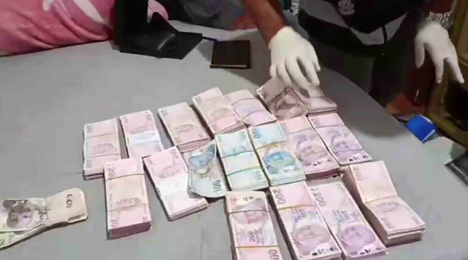 Düğünde takılan altınlar bulundu