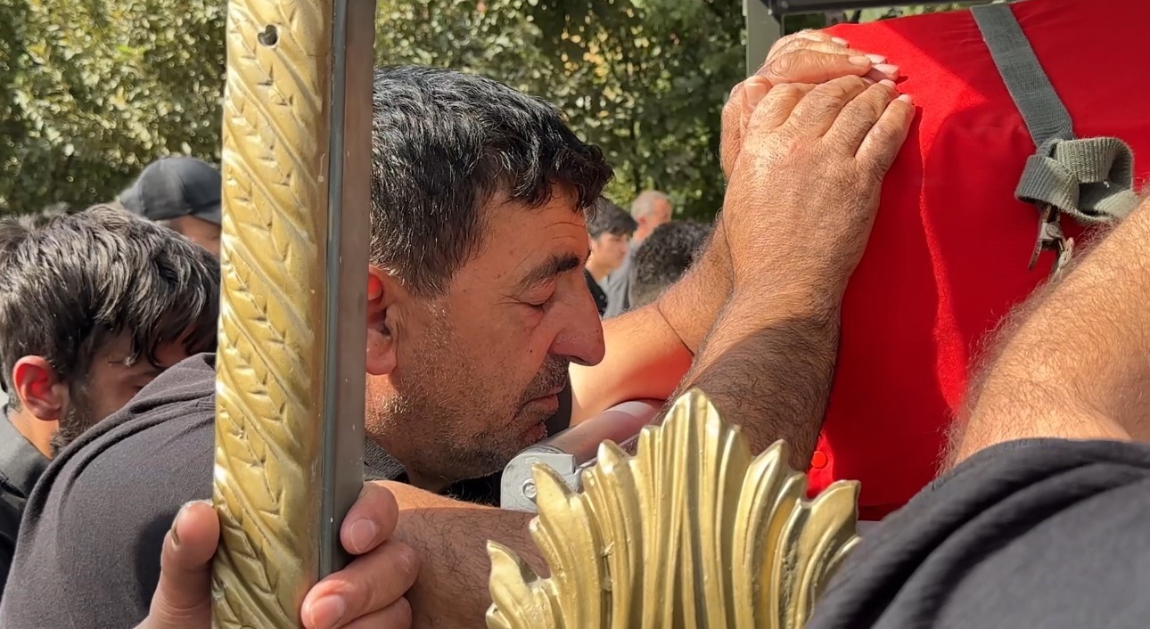 Yüksekova’nın şehidi gözyaşları arasında toprağa verildi