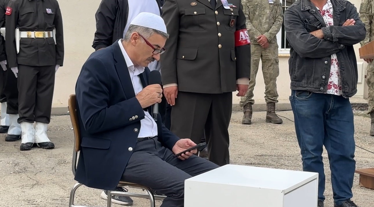 Yüksekova’nın şehidi gözyaşları arasında toprağa verildi