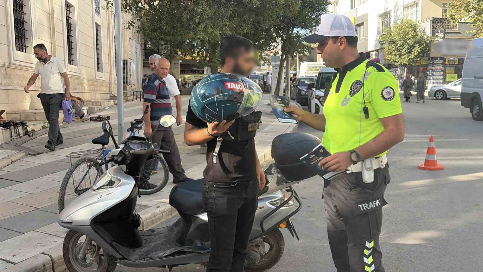 Elazığ’da motosiklet sürücülerine sıkı denetim