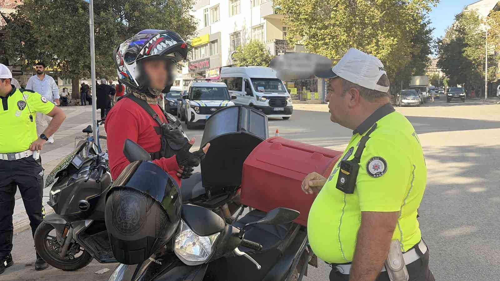 Elazığ’da motosiklet sürücülerine sıkı denetim