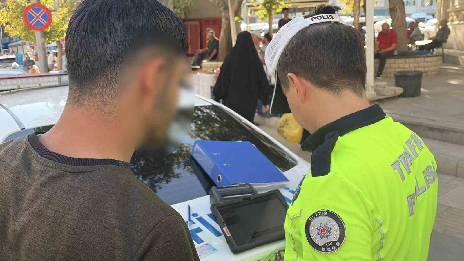 Elazığ’da motosiklet sürücülerine sıkı denetim