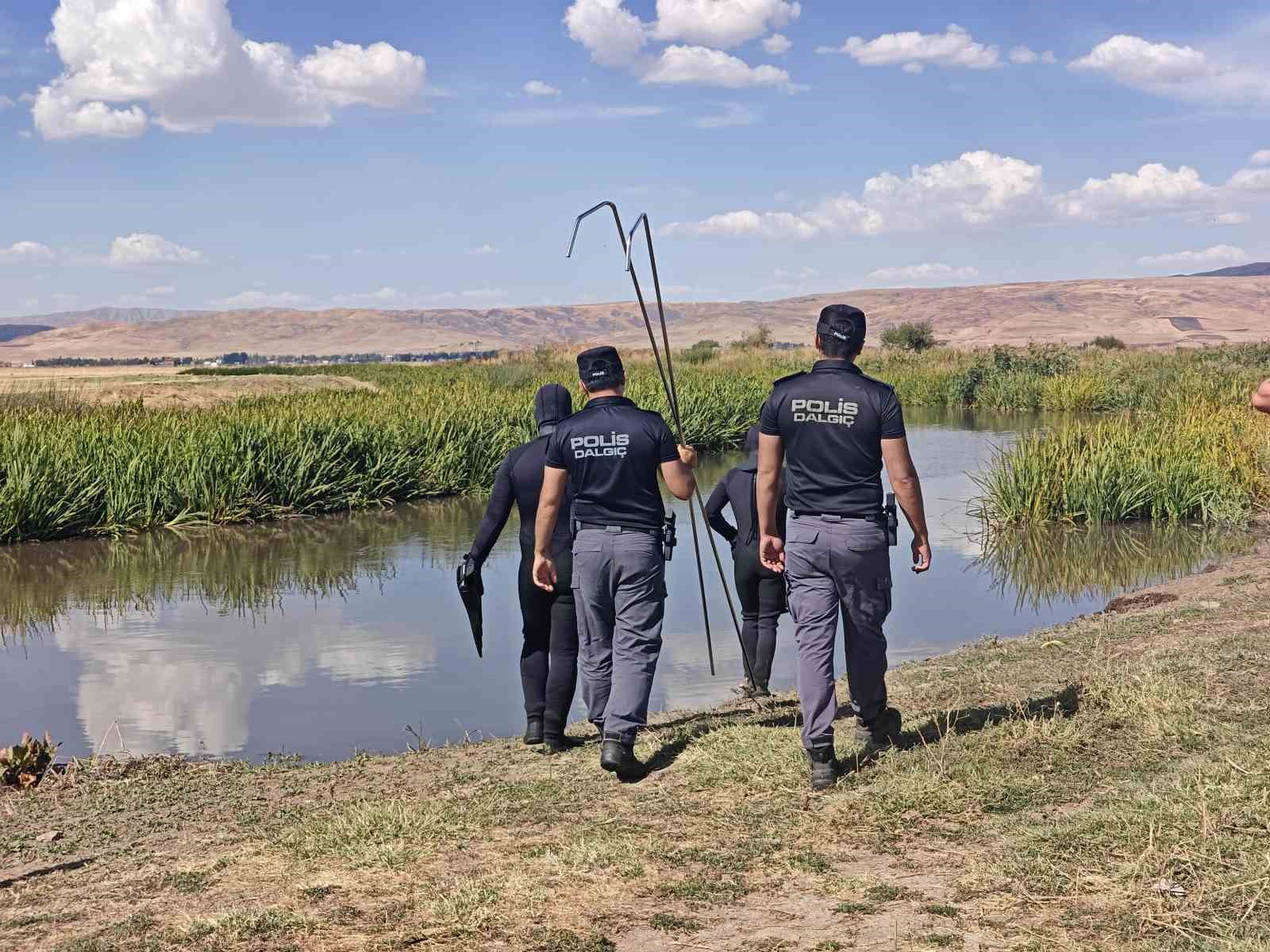 Muş’ta kayıp Suat Balkaya için Karasu Nehri’nde arama
