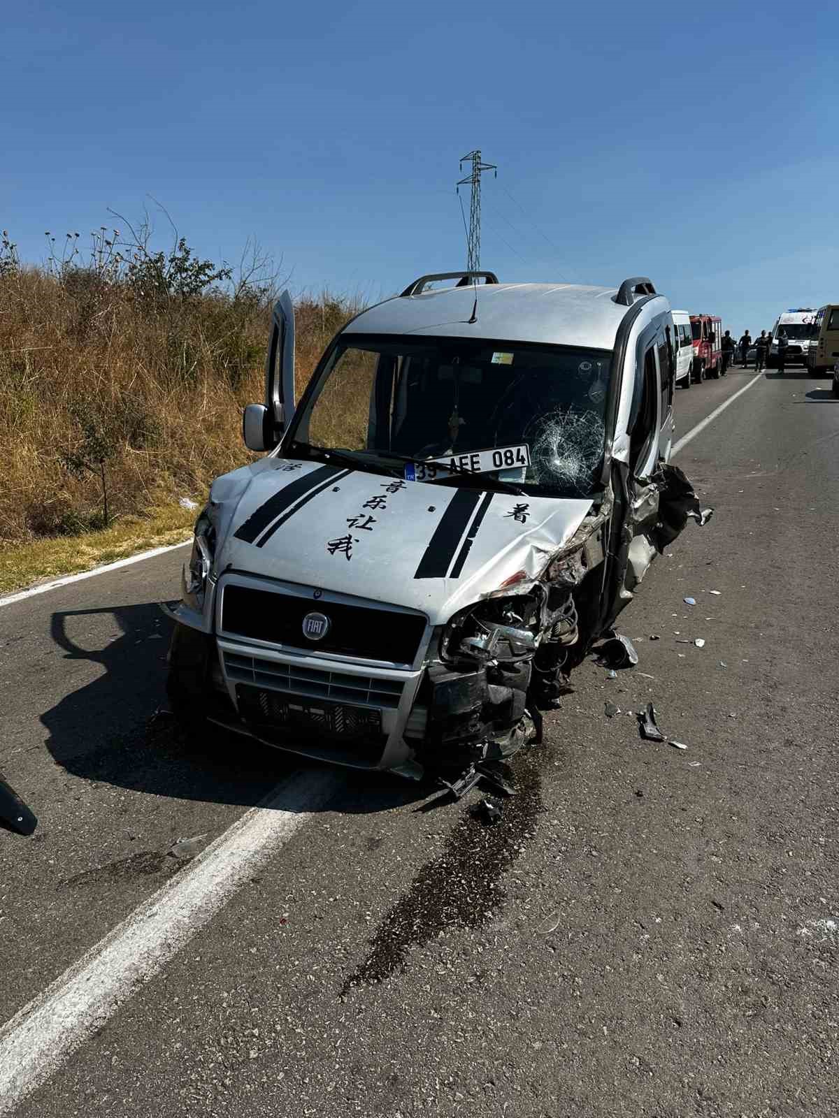 Pehlivanköy Pavli Panayırı yolunda ambulans kazaya karıştı: 5 yaralı