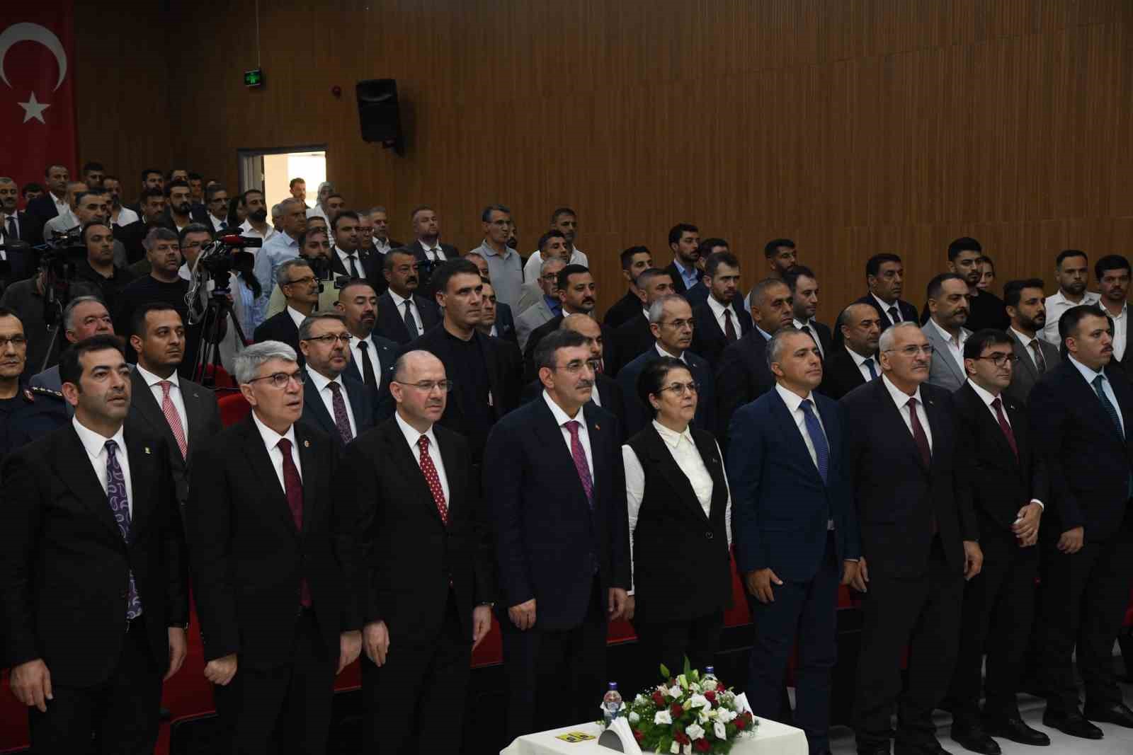 Cumhurbaşkanı Yardımcısı Yılmaz: "Vesayetten kurtulduk, terörden de kurtulacağız"