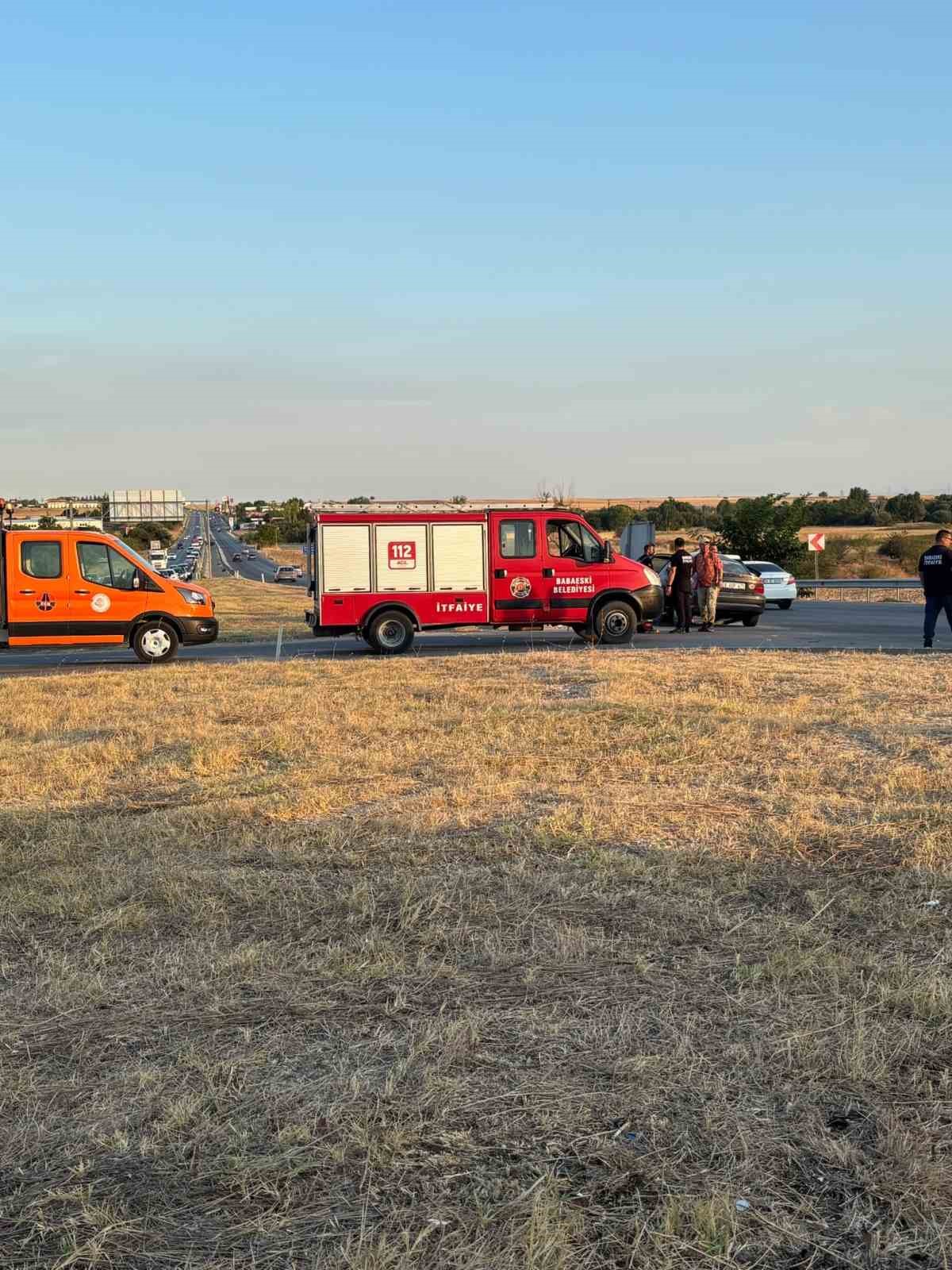 Babaeski’de minibüs ile otomobil çarpıştı: 4 yaralı