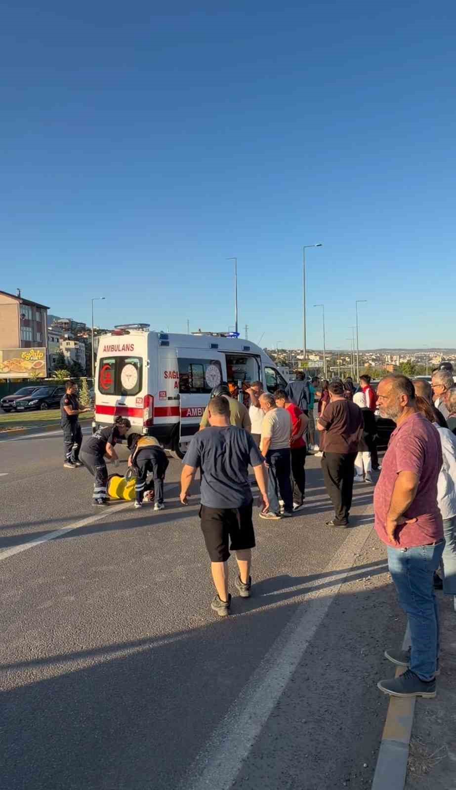 Otomobilin yayaya çarptığı anlar kamerada