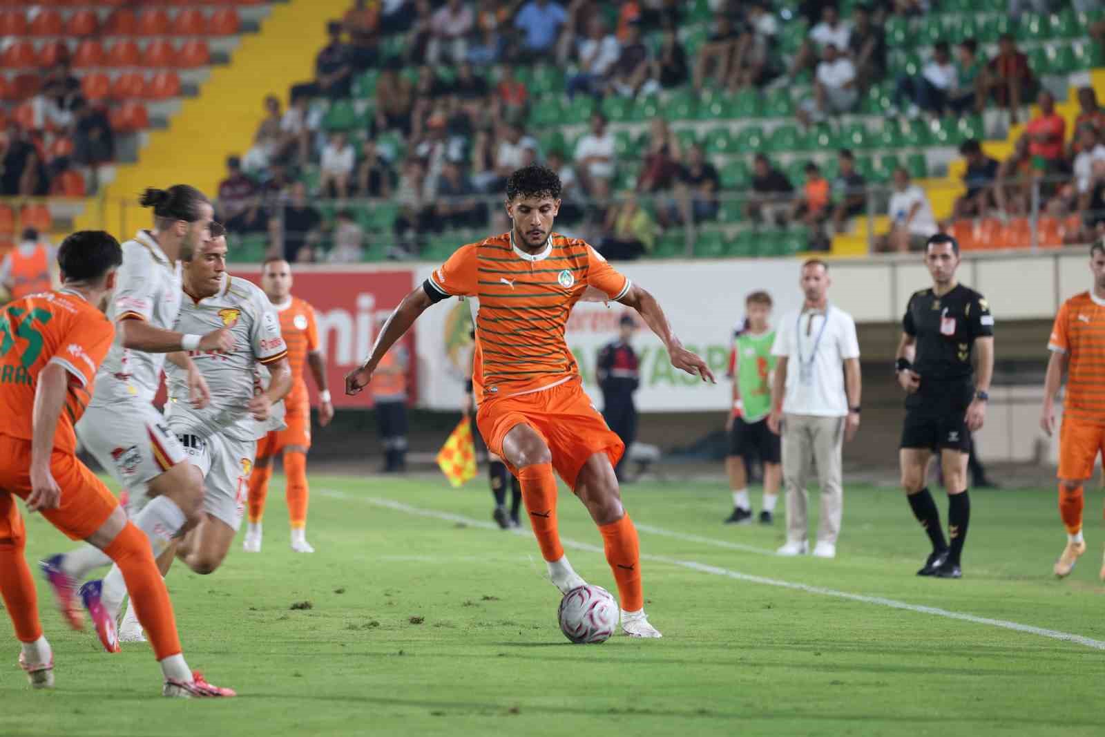 Trendyol Süper Lig: Corendon Alanyaspor: 2 Göztepe: 2 (Maç sonucu)