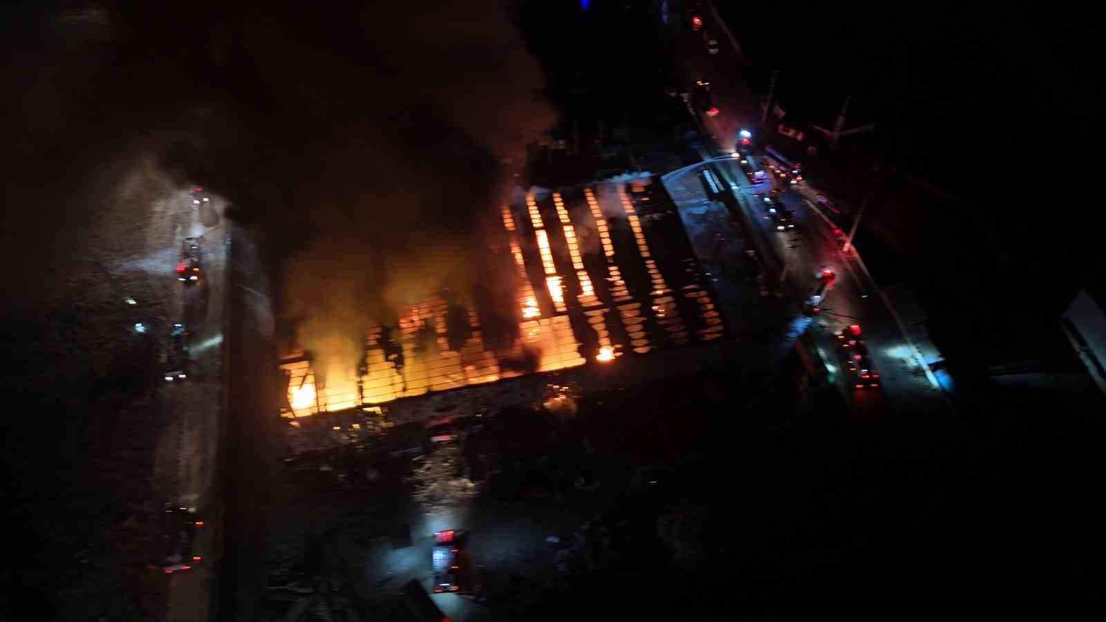 Bolu’daki fabrika yangınında yaklaşık 4 saat geride kaldı: 1 yaralı