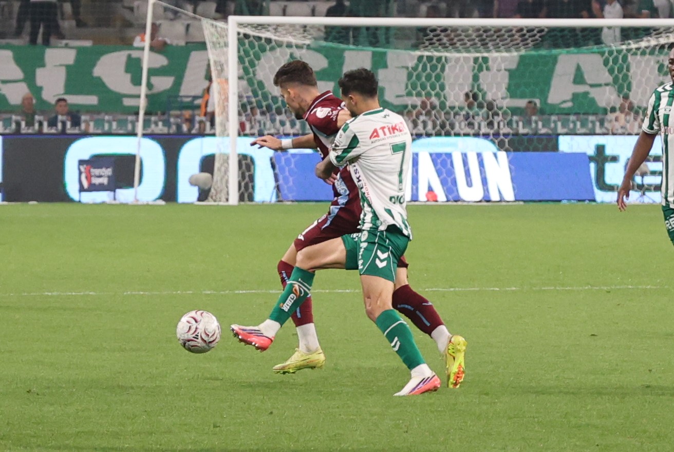 Trendyol Süper Lig: Konyaspor: 1 - Trabzonspor: 0 (Maç sonucu)