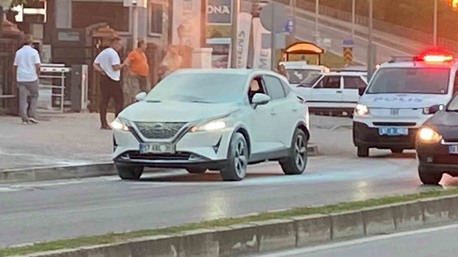 Sinop’ta SUV tipi araçta yangın paniği
