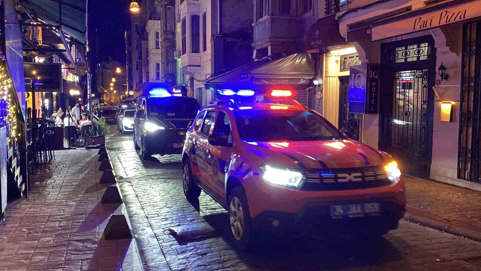 İstanbul’da ‘Ailem Güvende’ operasyonu: Çok sayıda mekana baskın yapıldı