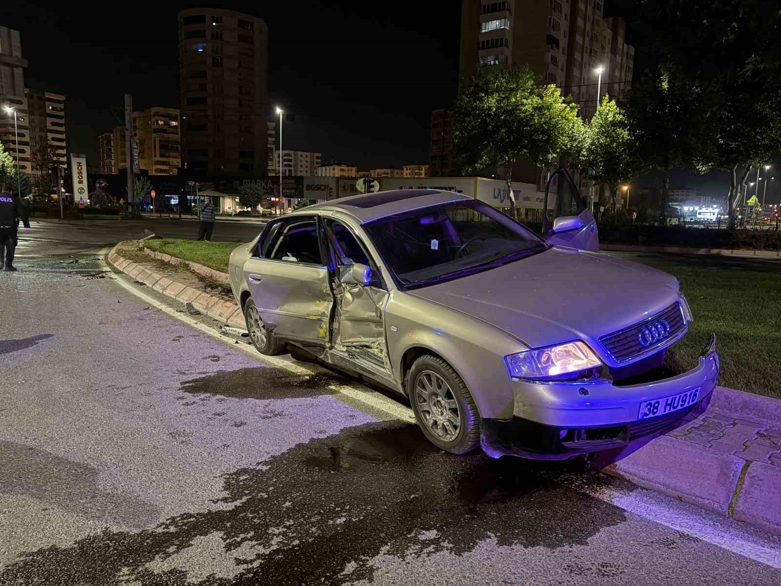 Kayseri’de ticari taksi otomobil ile çarpıştı: 1 yaralı