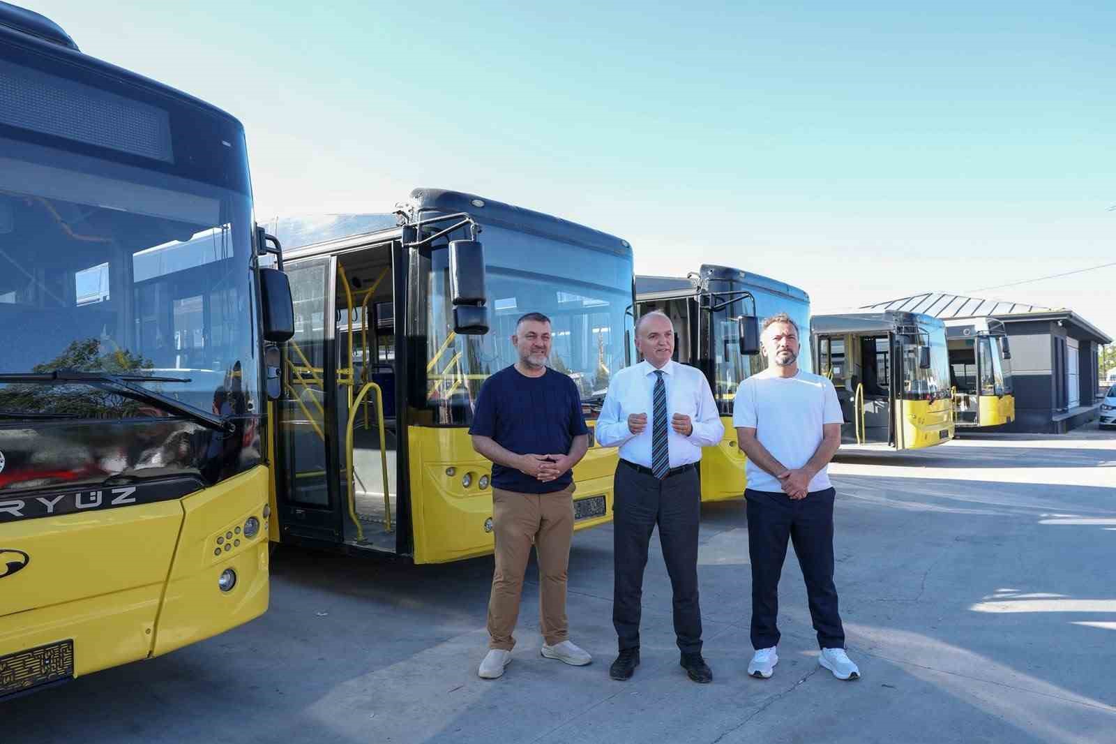 Düzce Belediyesi’nden eğitime ulaşım takviyesi