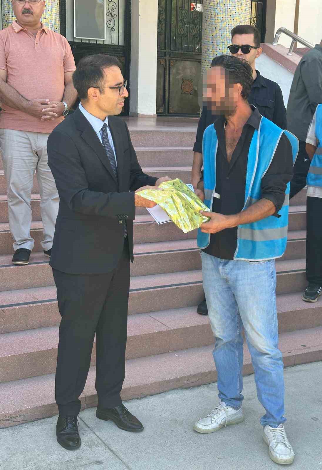 Yükümlülerden okullara destek