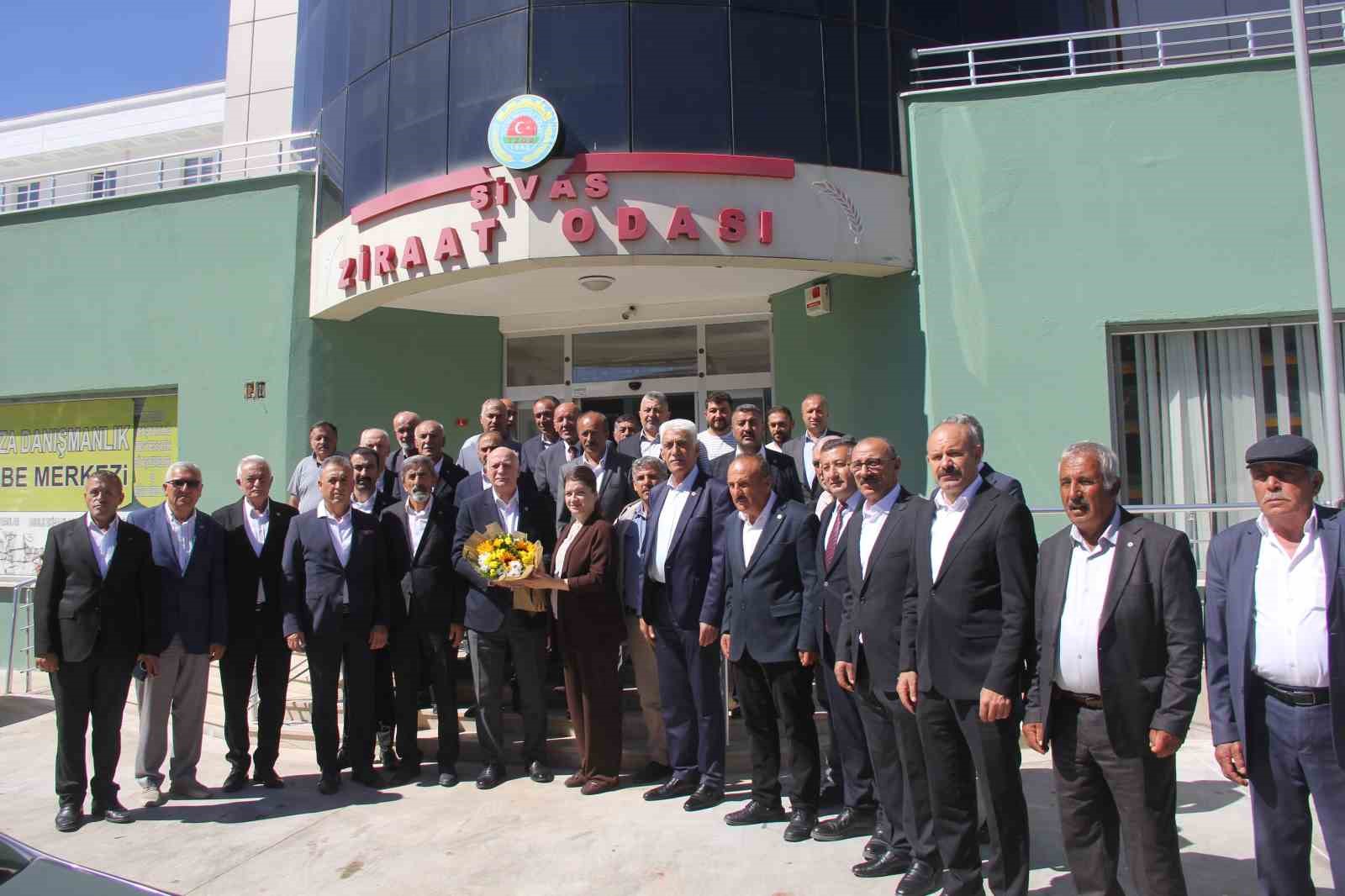Bayraktar Sivas’ta ’su’ uyarısı yaptı